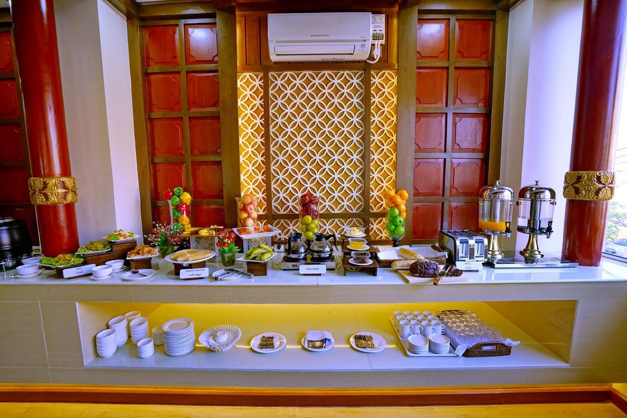 King Park Hotel Mandalay Exteriör bild