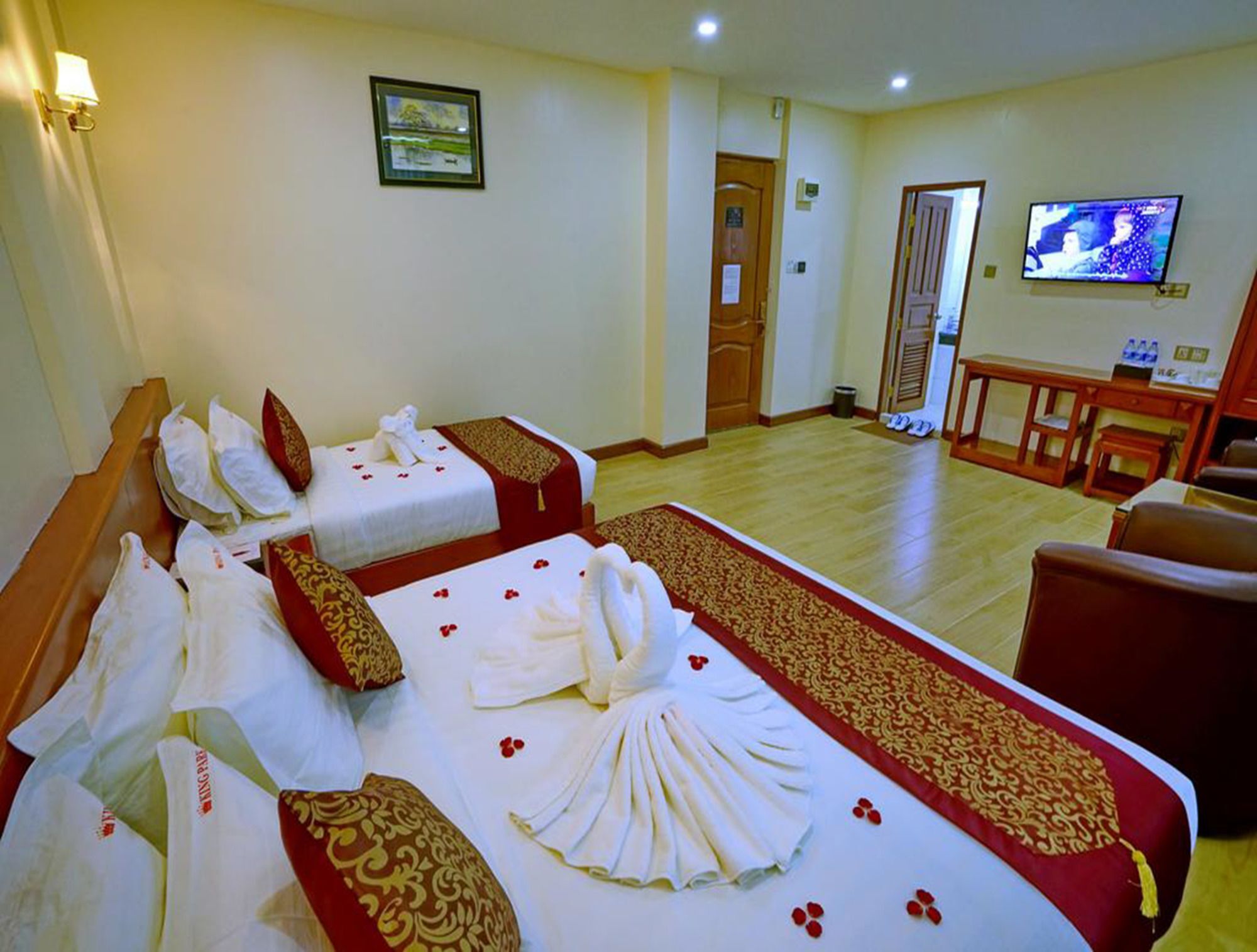 King Park Hotel Mandalay Exteriör bild
